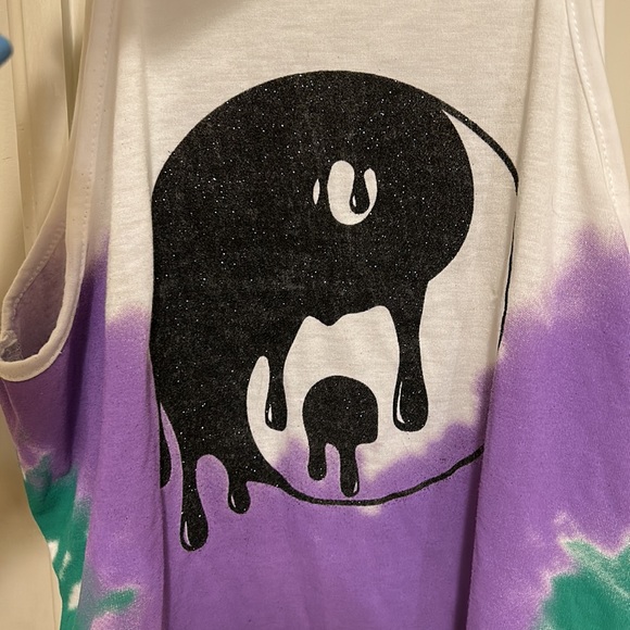 NWT Tie-Dye Yin-Yang High Neck Girls Tank Top - Picture 5 of 9